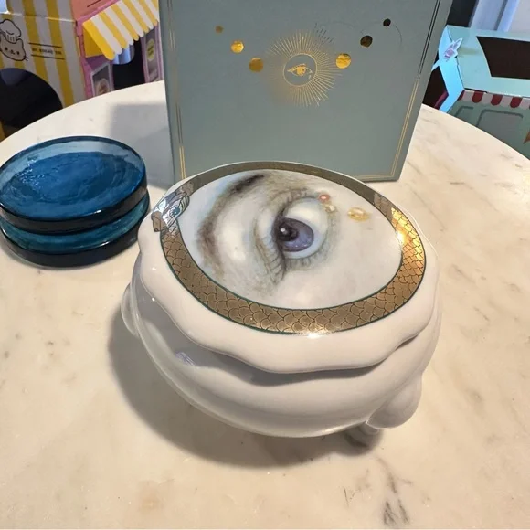 SPITFIRE GIRL LOVER'S EYE CERAMIC TRINKET BOX (new in gift box) - Picture 2 of 15